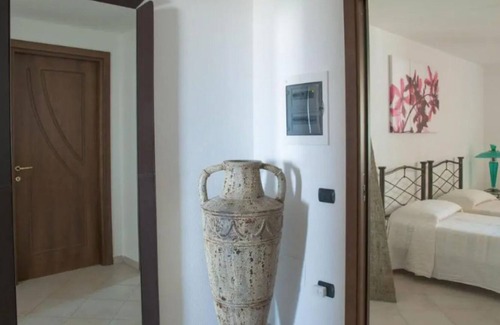 Nuoro House | Holiday Home 'Casa Vacanza Le Fresie' with Mountain View, Wi-Fi and Air Conditioning