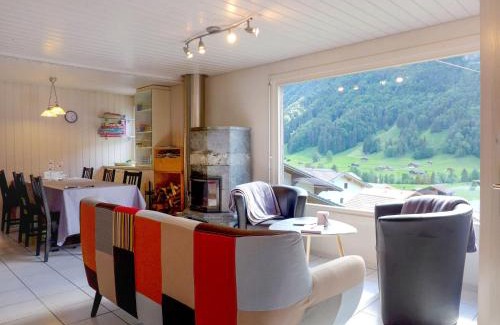 Kandergrund House | Holiday Home Chalet Guldeli by Interhome
