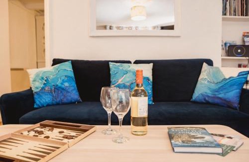 Mevagissey House | Holiday Home Cliff Cottage by Interhome
