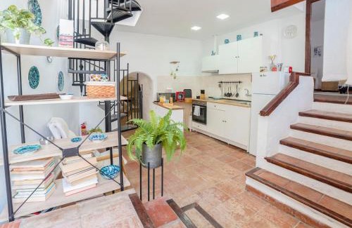 Sacromonte House | Holiday Home Cueva de Lindaraja by Interhome