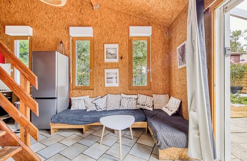 Hourtin House | Holiday Home 'De Gauche' with Private Terrace and Private Garden