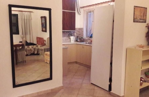 Apokoronas House | Holiday Home 'Dimis Country House' with Wi-Fi and Air Conditioning