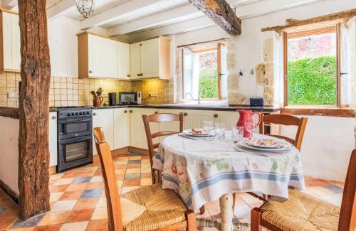 Rioux-Martin House | Holiday Home Ecossais du Bourg by Interhome