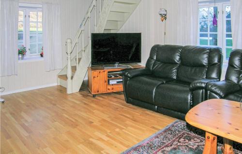 Nesset House | Holiday Home Eresfjord Jovollstua