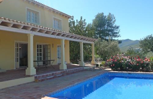 Adsubia House | Holiday Home Eretat by Interhome