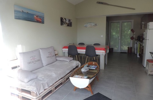 Ares House | Holiday Home 'Escapades Marines' with Private Terrace, Wi-Fi and Air Conditioning