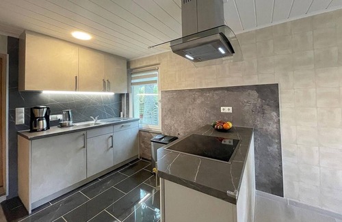 Scheibe-Alsbach House | Holiday home Ferienhaus Hellmich