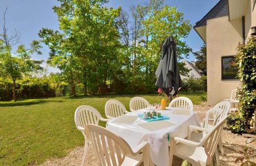 Saint-Gildas-de-Rhuys House | Holiday Home Charme de Kerfago by Interhome