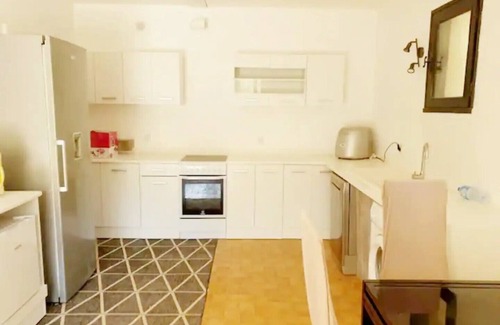 Chassiers House | Holiday Home 'Gite Au Rocher' with Private Pool, Private Terrace and Wi-Fi
