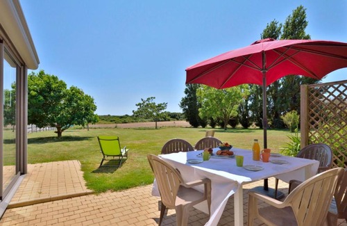Plouhinec House | Holiday Home Groix by Interhome