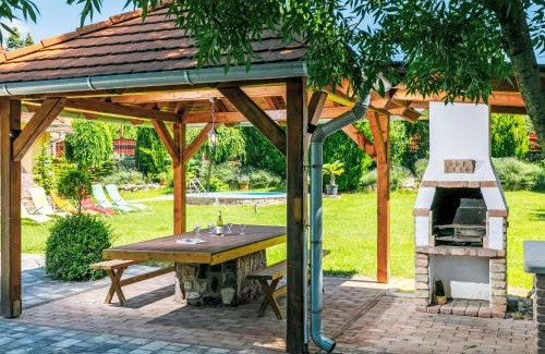 Abrahamhegy House | Holiday Home Horvath by Interhome
