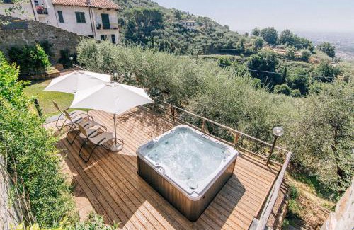 Uzzano House | Holiday Home Il Borgo Degli Agrumi
