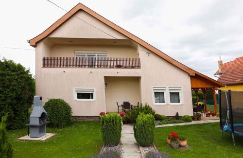 Balatonkeresztur House | Holiday home in Balatonkeresztur 19455