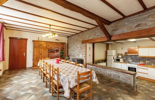 Foy House | Holiday home in Bastogne with garden
