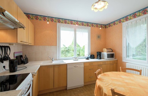 Bathernay House | Holiday Home in Bathernay with Garden
