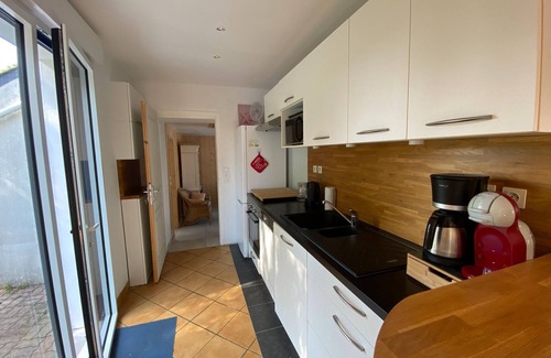 Damgan House | Holiday Home in Damgan near Sandy Beaches