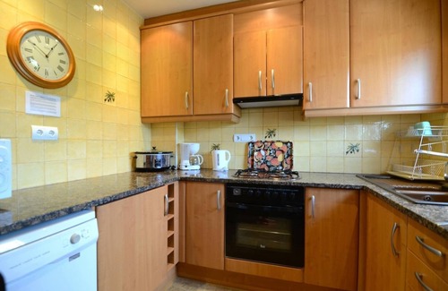 Torroella de Montgri House | Holiday Home in Estartit near Beach & Pool