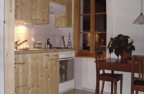 Blausee House | Holiday Home in Kandergrund near Ski Area