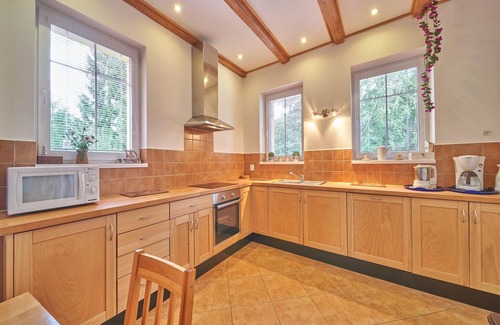 Lampertice House | Holiday Home in Lampertice with Swimming Pool