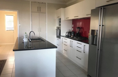 Leigh House | Holiday home in Leigh seaside village