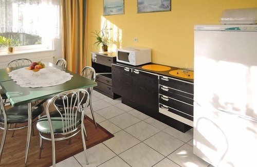 Miedzyzdroje Apartment | Holiday Home in Lubin near Wollin Park