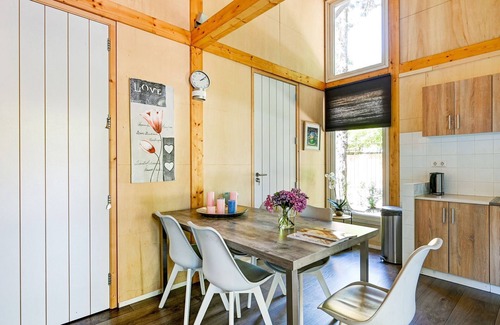 Langstraat House | Holiday Home in Meijel near De Groot Peel Park