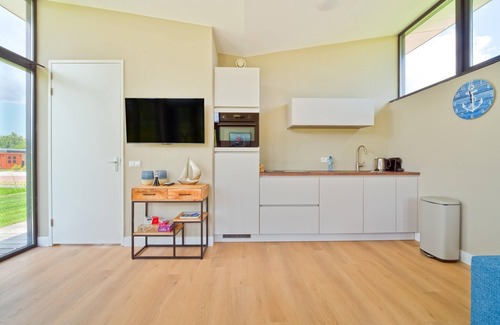 Leiderdorp House | Holiday Home in Oud Ade near Kaag Lakes