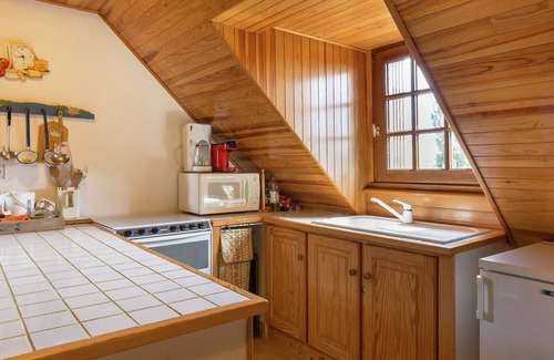 Pont-Croix House | Holiday Home in Pont-Croix near Beaches