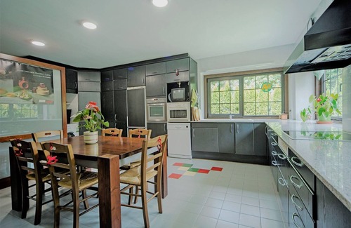 Vielha e Mijaran House | Holiday Home in Vielha near Baqueira Ski Area