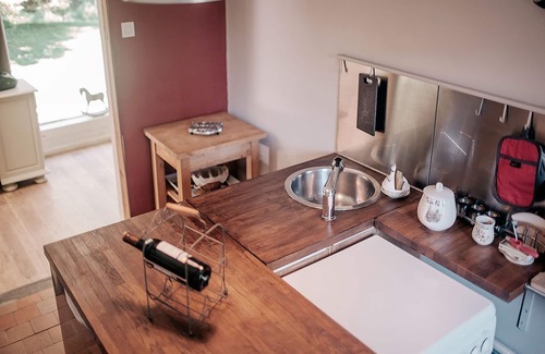 Vitz-sur-Authie House | Holiday Home in Vitz-Sur-Authie Garden View