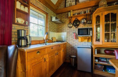 Wijnaldum House | Holiday Home in Wijnaldum near Harlingen Harbor, cleaning included