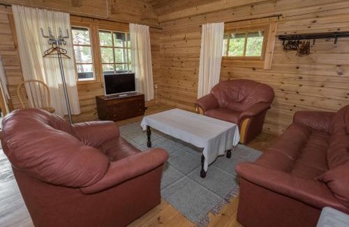 Askainen House | Holiday Home Kotkanpesä by Interhome