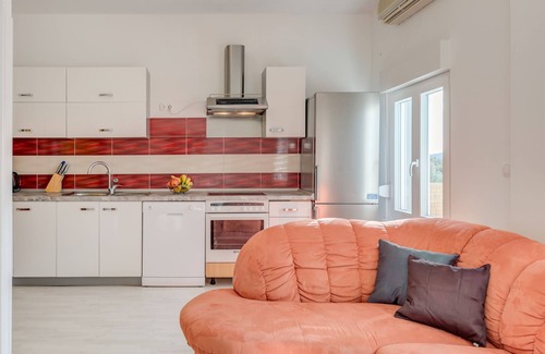 Tugare House | Holiday home Kristina