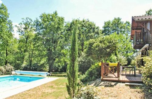 Loupiac House | Holiday Home L'Eglantier by Interhome