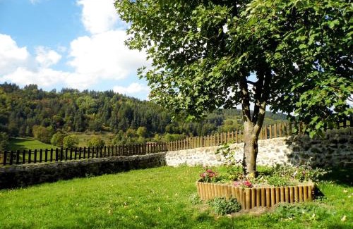 Saint-Julien-d'Ance House | Holiday Home Le Haut d'Ancette by Interhome