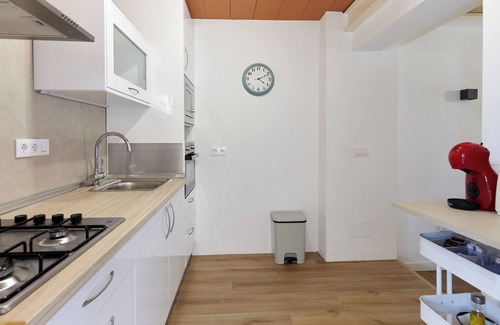 Cazorla House | Holiday Home 'La Casita Verde' with Mountain View, Wi-Fi and Air Conditioning