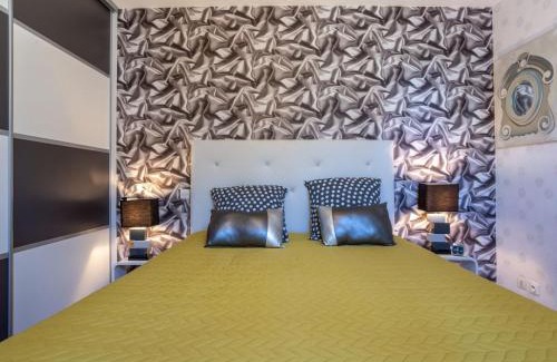 Champeaux House | Holiday Home La Gare by Interhome