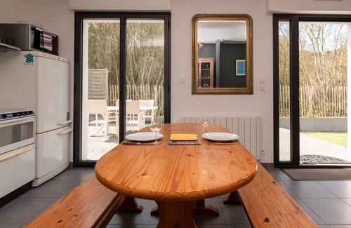 Brech House | Holiday Home 'La Maison De Toulbadeu' with Private Terrace and Private Garden