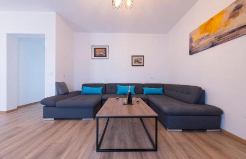 Supetar House | Holiday Home Lana