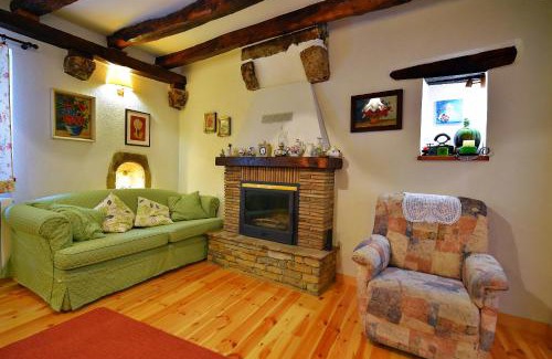 Cerovlje Villa | Holiday Home Lori