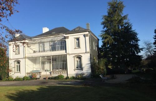 Cul-des-Sarts Villa | Holiday Home Manoir des Sarts