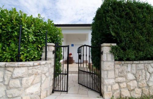 Marceljani House | Holiday Home Mia