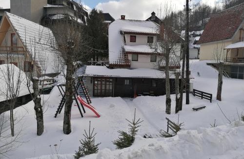 Kopaonik House | Holiday Home Minja