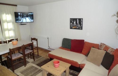 Kopaonik House | Holiday Home Minja