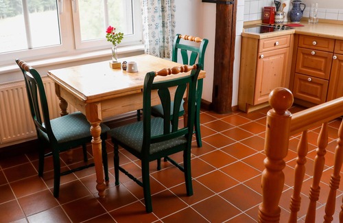 Olbersdorf House | Holiday Home 'Mühlenhof' with Mountain View, Shared Pool and Wi-Fi