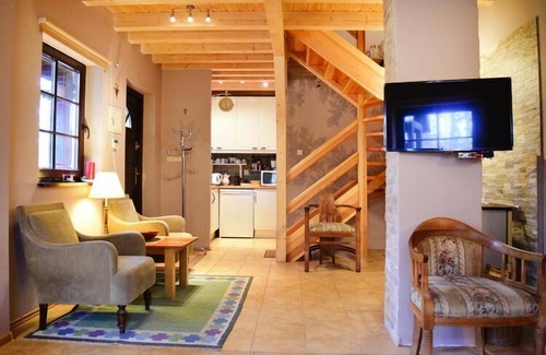 Sikorzyno House | Holiday Home near Lake Dabrowskie