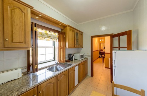 Vila Flor House | Holiday home on estate with vineyards, olive groves and swimming pool