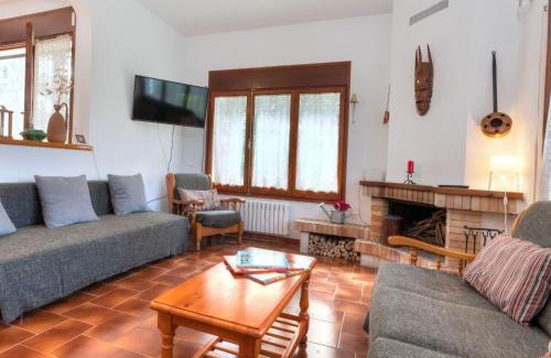 Puigventos House | Holiday Home Paradis by Interhome