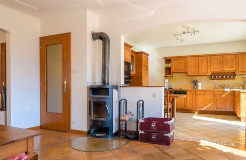 Soultzeren House | Holiday Home 'Paradise' with Mountain View, Private Terrace and Wi-Fi