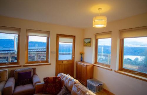 East Lewiston House | Holiday Home Peter's Shed by Interhome